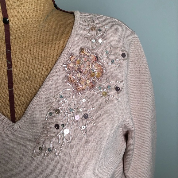 Amari V Neck Dressy Sweater Sequins and Beads Med - Picture 3 of 16